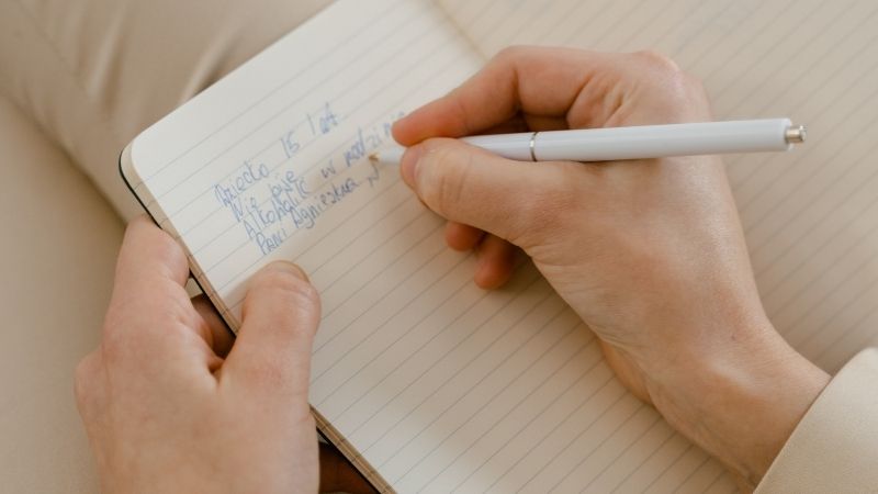 escrita terapeutica para crise de ansiedade